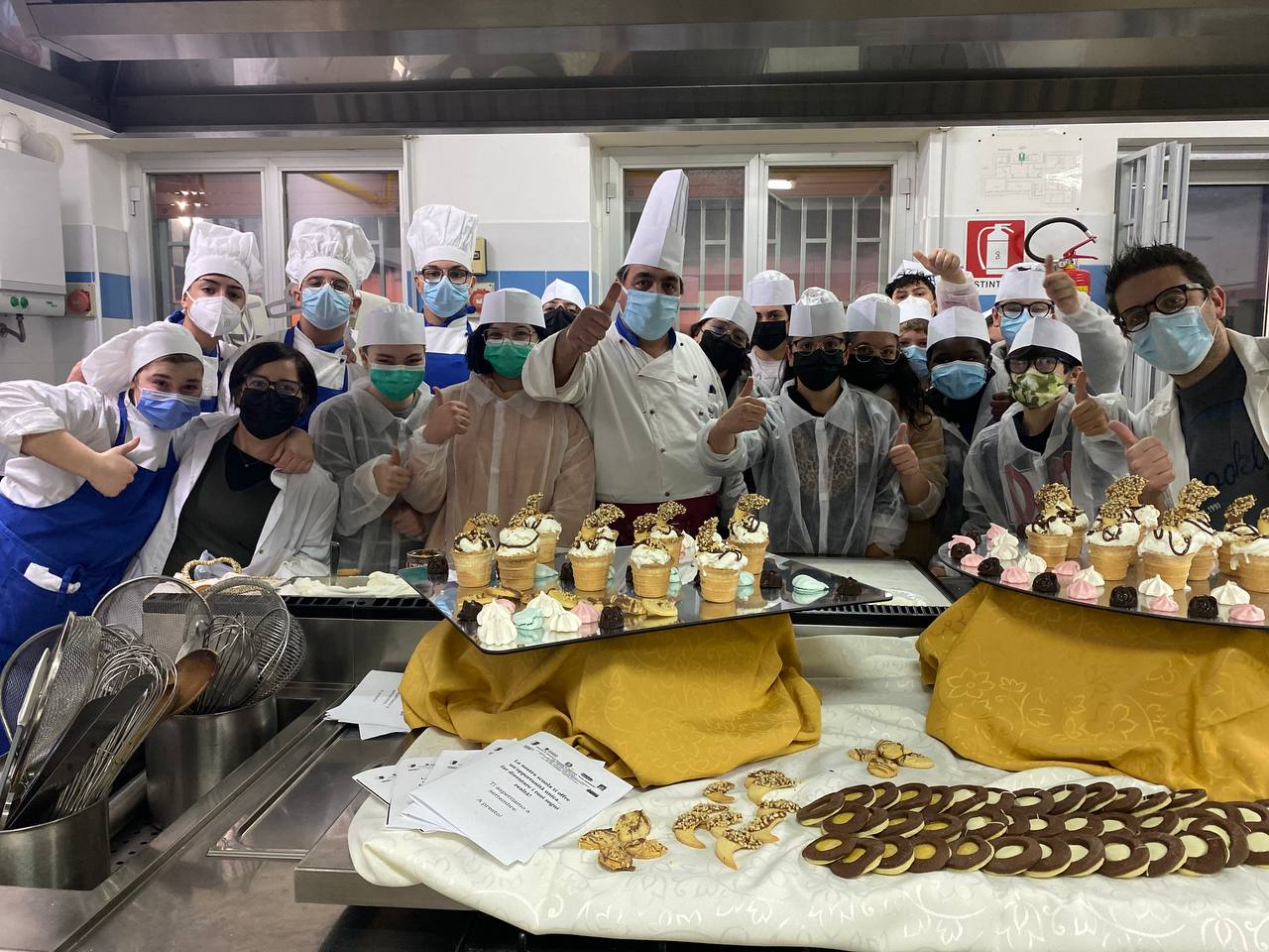 Il prof. Rodio e tutti i ragazzi partecipanti