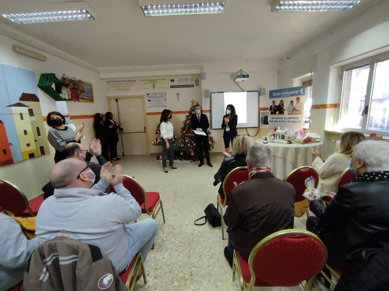 La sala con i partecipanti